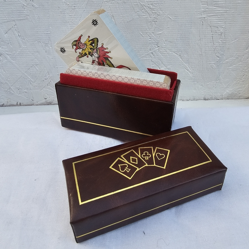 VINTAGE PLAYING CARDS